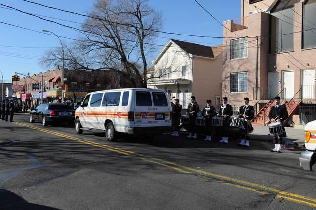 20081230 375 OBrienFuneral QN RD