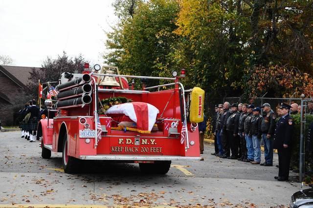 2009-11-02 008 Funeral FF Robert Ford E 284